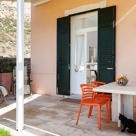 아파트 Nido Del Pellegrino