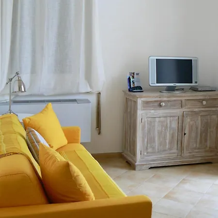 아파트 Nido Del Pellegrino 파뷔냐나도